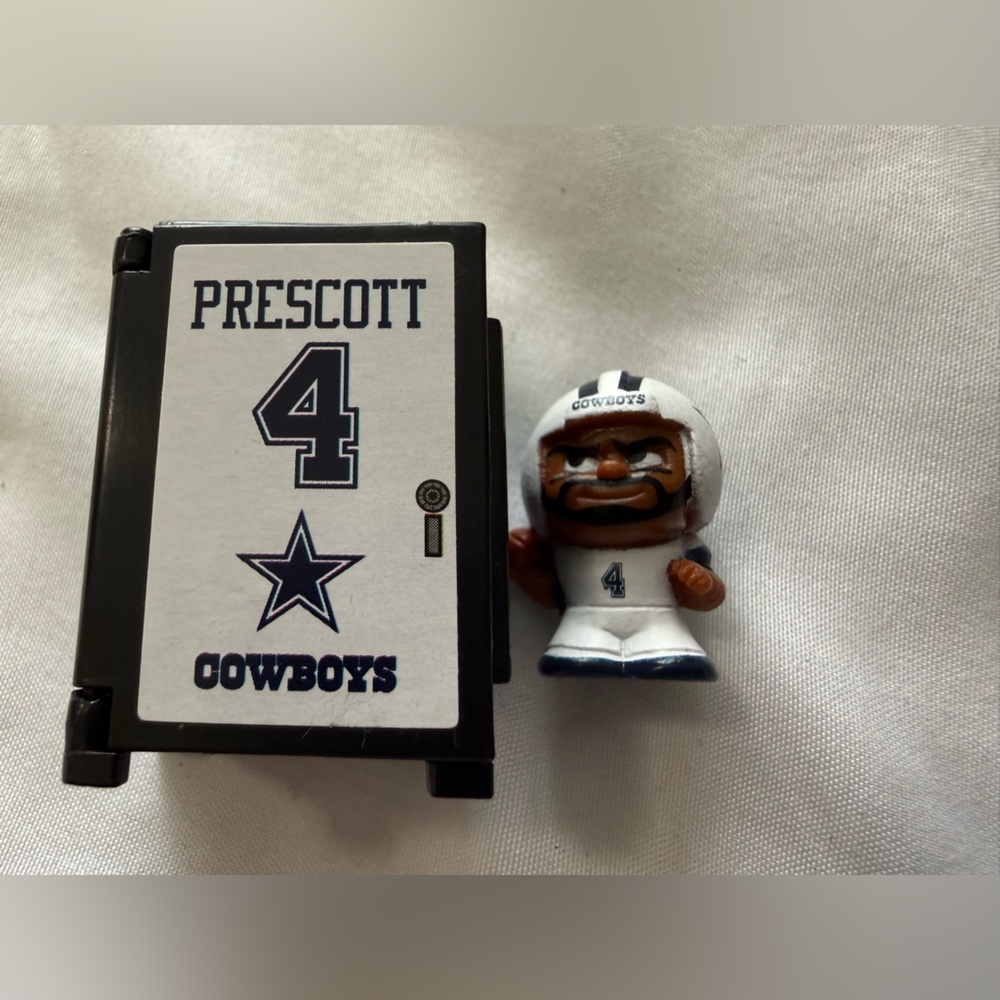 NFL Football Dallas Cowboys Prescott Teenymate Lockers